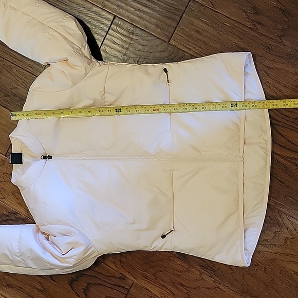 North Face Jacket - Picture 14 of 15